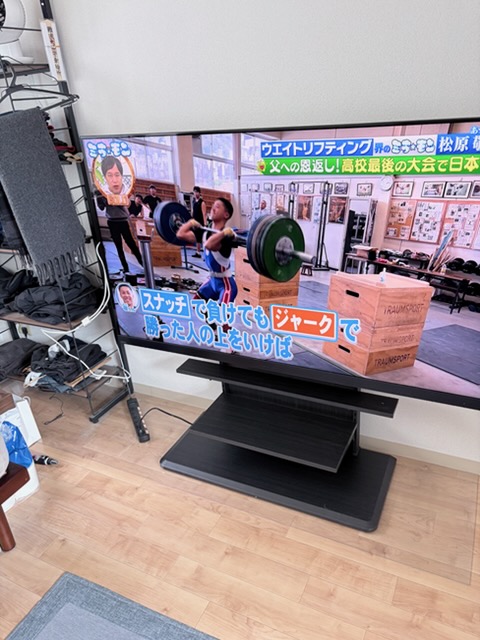 壁掛けテレビスタンドの取付